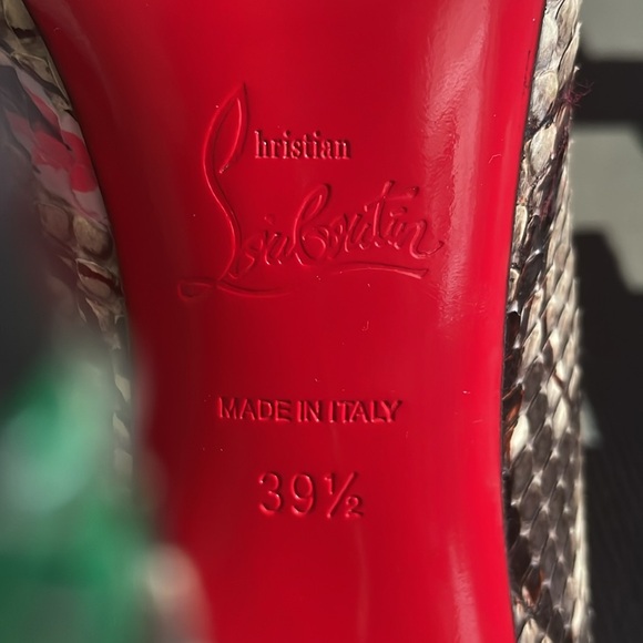 Christian Louboutin So Kate 120 Python Flower 39.5 - Picture 9 of 9